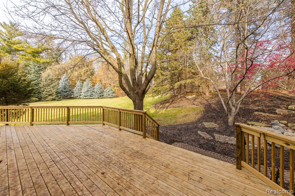 6351 Cherry Tree Court, Rochester Hills, MI 48306 — Photo 67