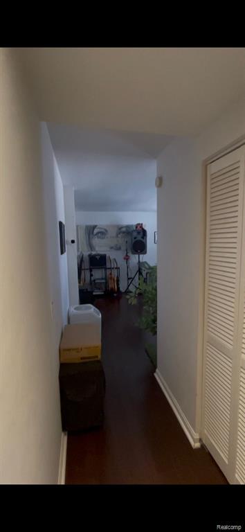 629 W MILWAUKEE Street, Detroit, MI 48202 — Photo 8