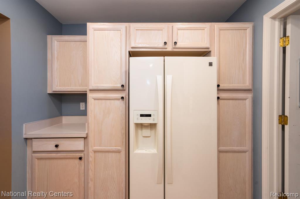 41642 Haggerty Woods Court, Canton, MI 48187 — Photo 10