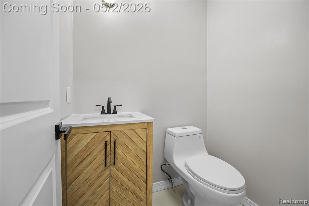 5 Snow Court, Dearborn, MI 48124 — Photo 17