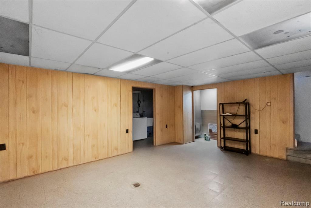 23507 N Rockledge, Novi, MI — Photo 24