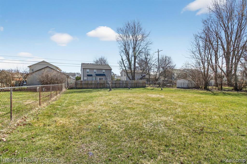 8880 Marlowe Avenue, Plymouth, MI 48170 — Photo 34