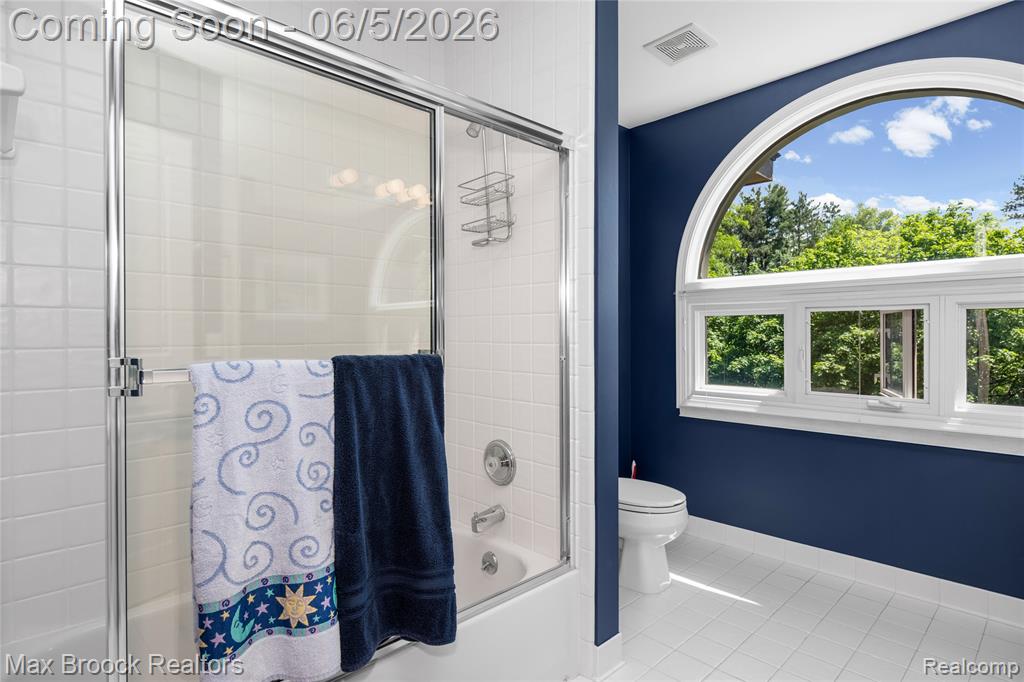 6294 Lindsay Court, West Bloomfield, MI 48324 — Photo 51