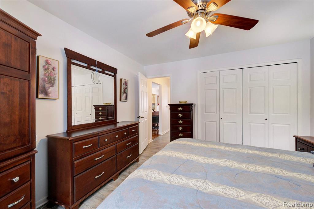 9870 Cambridge Court, 121-2, South Lyon, MI 48178 — Photo 16