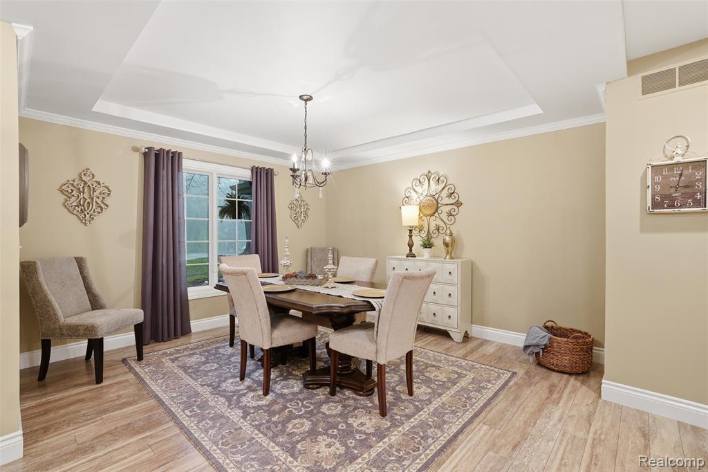 8235 Ironwood Drive, Pinckney, MI 48169 — Photo 5