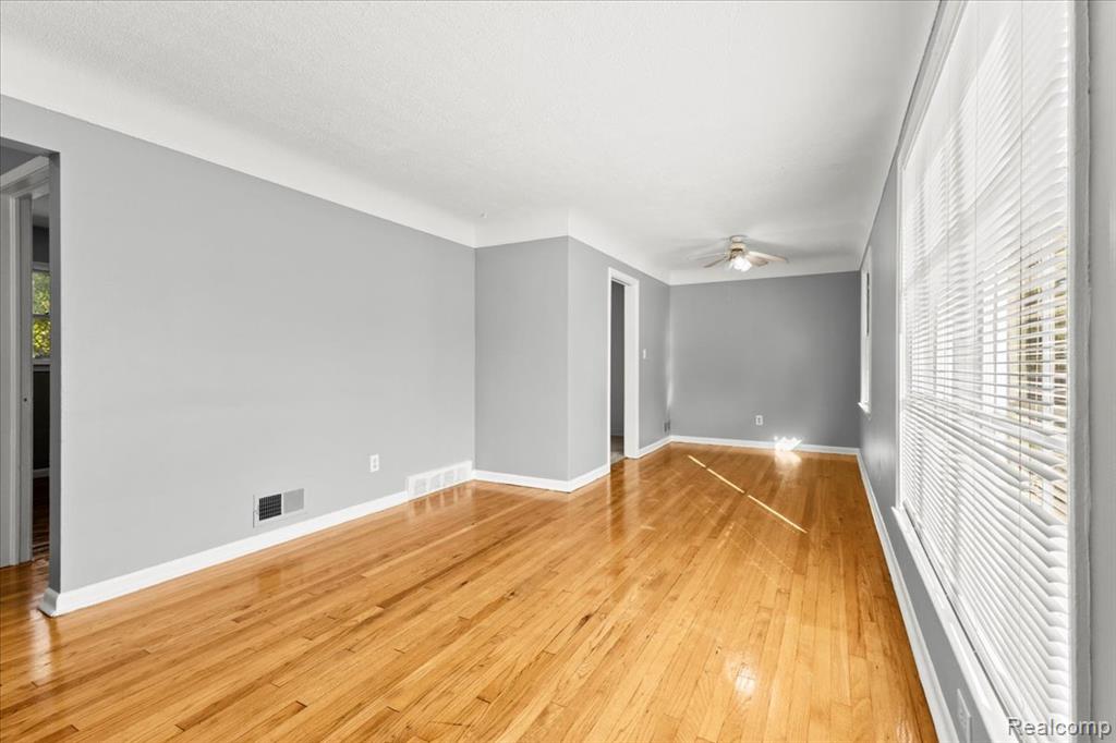 22530 Leewin Street, Detroit, MI 48219 — Photo 6