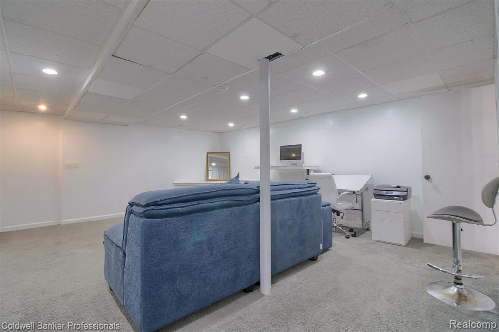4281 Hunters Circle W, Canton, MI 48188 — Photo 23