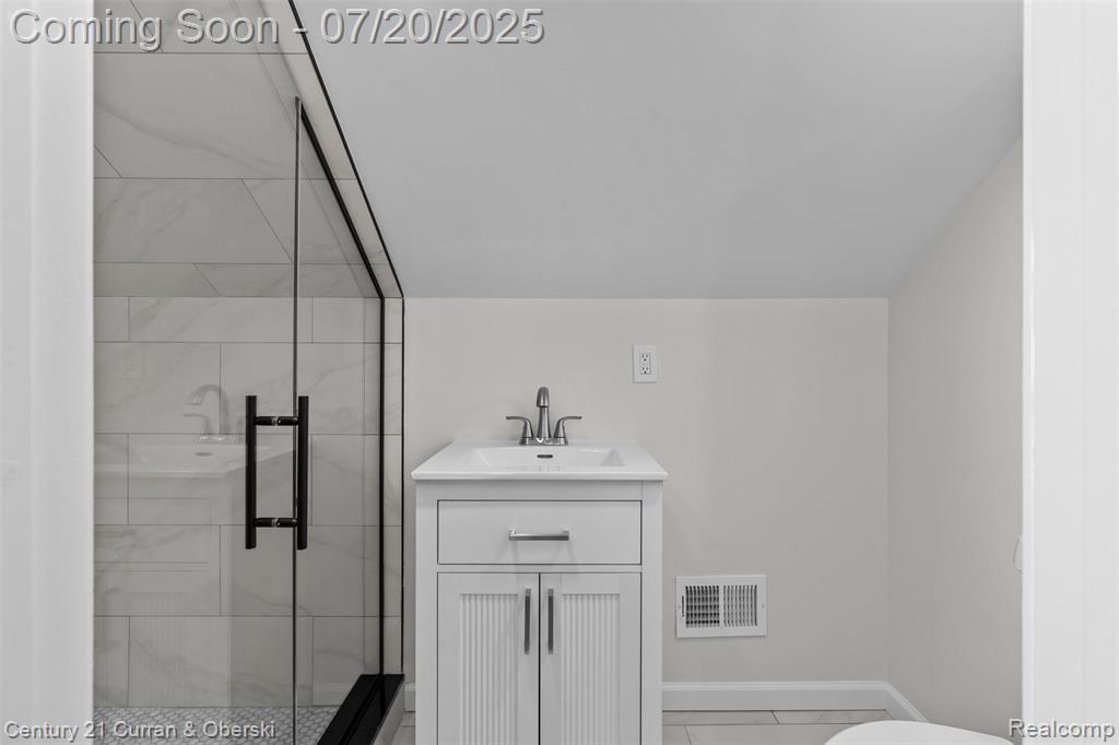 438 Mayflower Avenue, Lincoln Park, MI 48146 — Photo 19