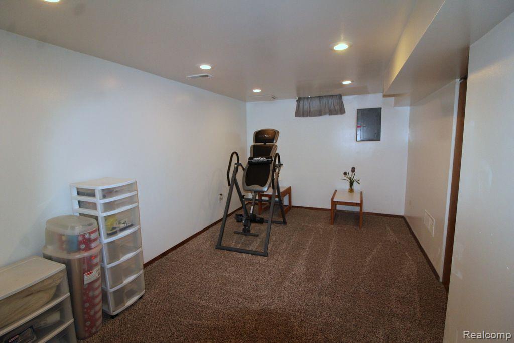 8620 RATTALEE LAKE Road, Clarkston, MI 48348 — Photo 24