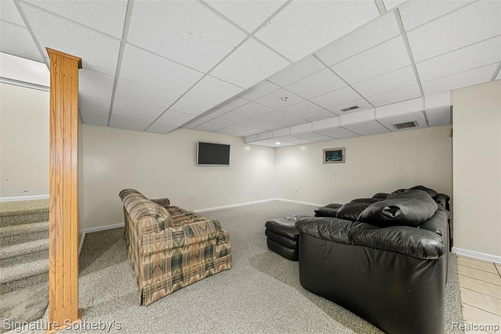 6833 Sadie Lane, Belleville, MI 48111 — Photo 17