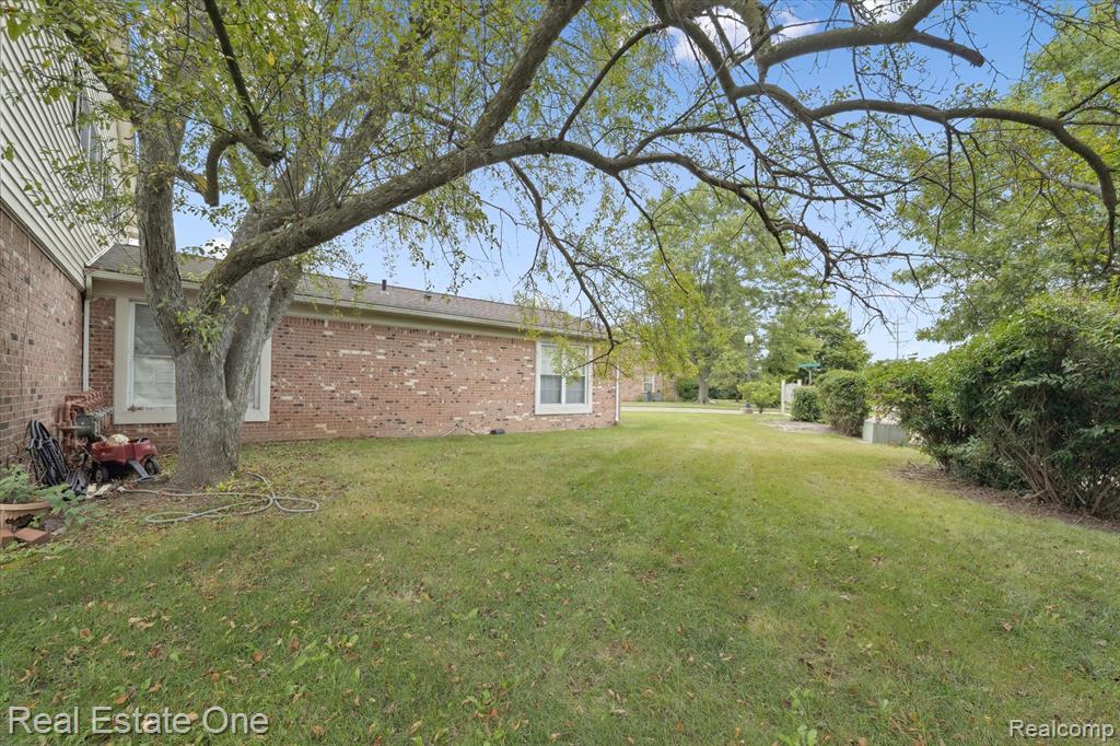 44407 Newburyport Drive, Canton, MI 48187 — Photo 20