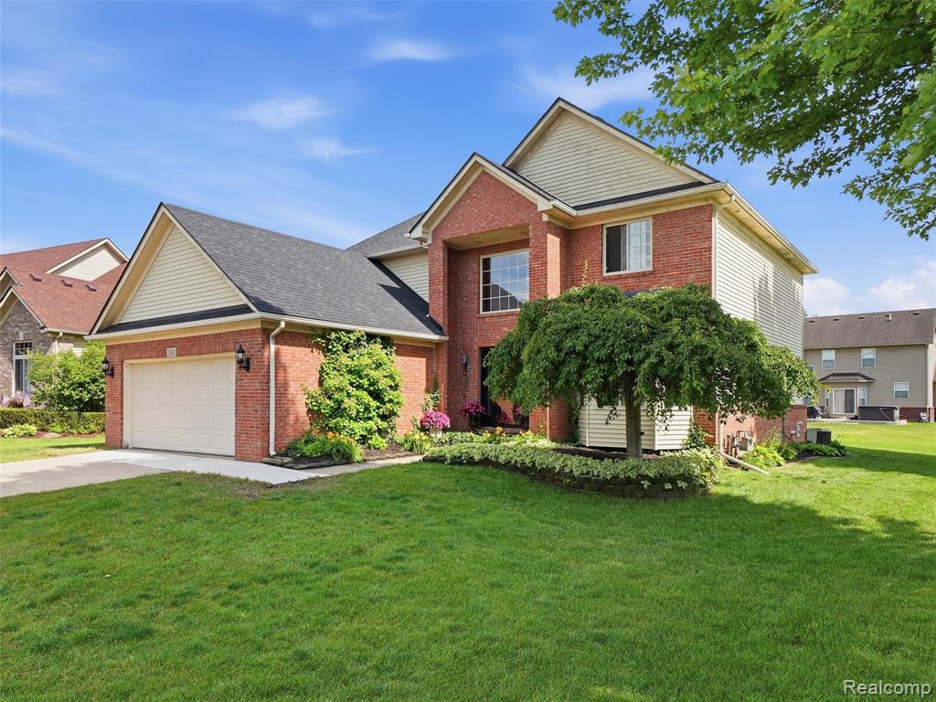 23621 Crescent Ridge Drive, New Boston, MI 48164 — Photo 36