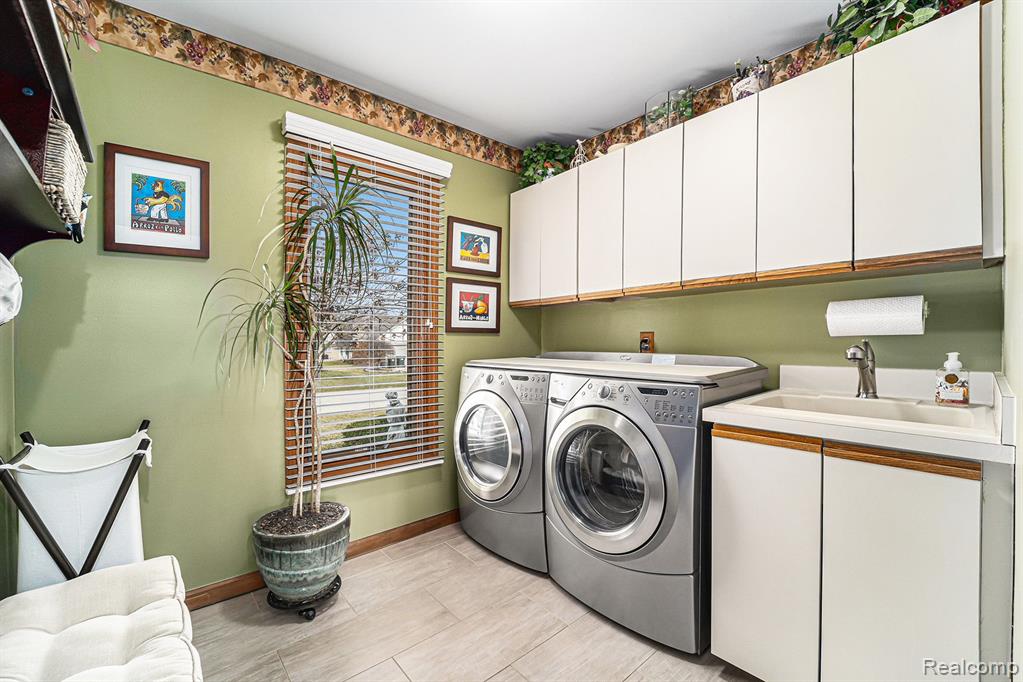 530 KENTUCKY Drive, Rochester Hills, MI 48307 — Photo 24
