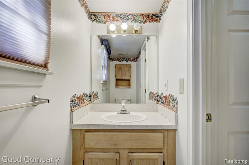 45293 HORSESHOE Circle, Canton, MI 48187 — Photo 20