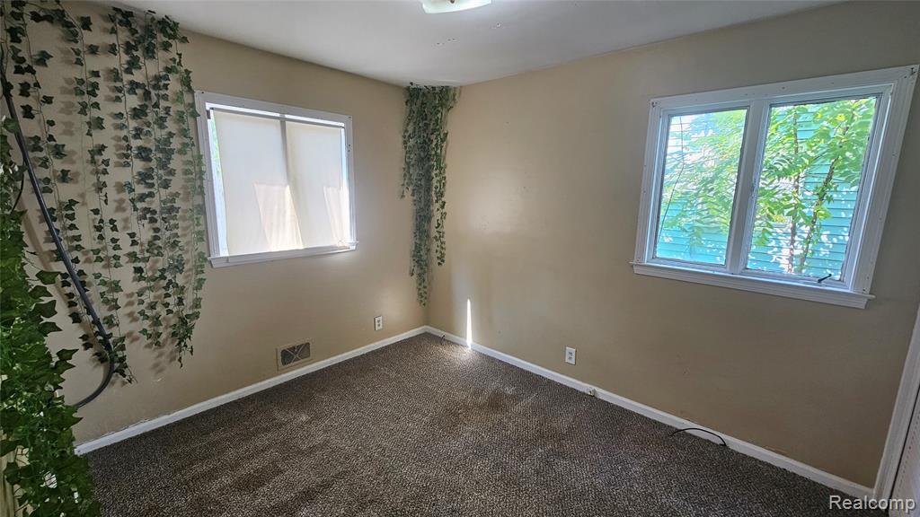 4201 Winona Street, Flint, MI 48504 — Photo 5