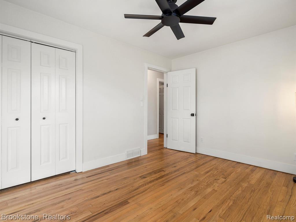 52421 WASHINGTON Street, New Baltimore, MI 48047 — Photo 10