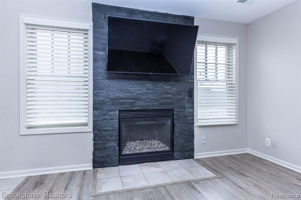 185 Amys Walk, Auburn Hills, MI 48326 — Photo 11