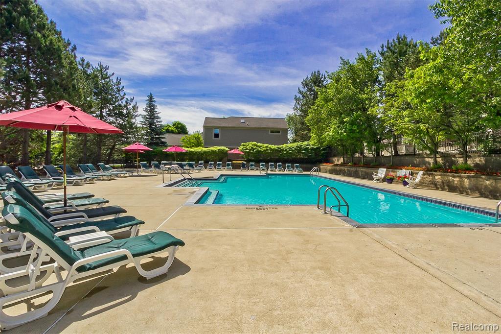 741 Briar Hill Lane, 111, Bloomfield Hills, MI 48304 — Photo 44