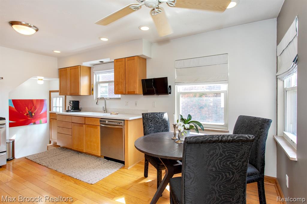10564 Lasalle Boulevard, Huntington Woods, MI — Photo 10