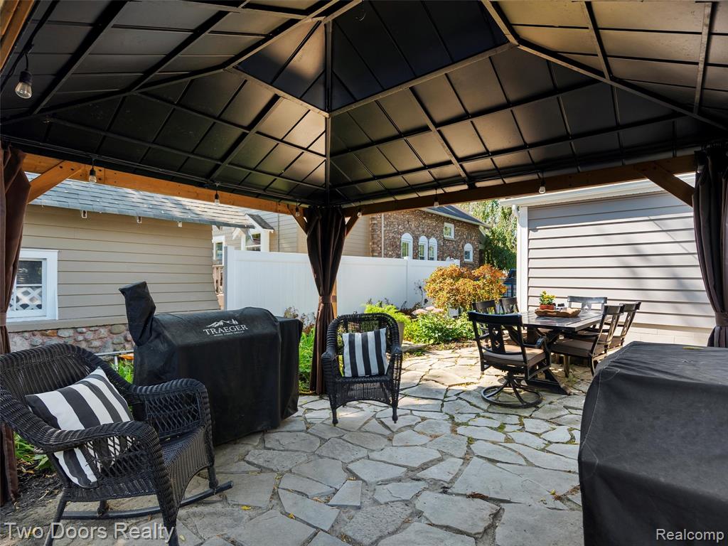 426 N Castell Avenue, Rochester, MI 48307 — Photo 52