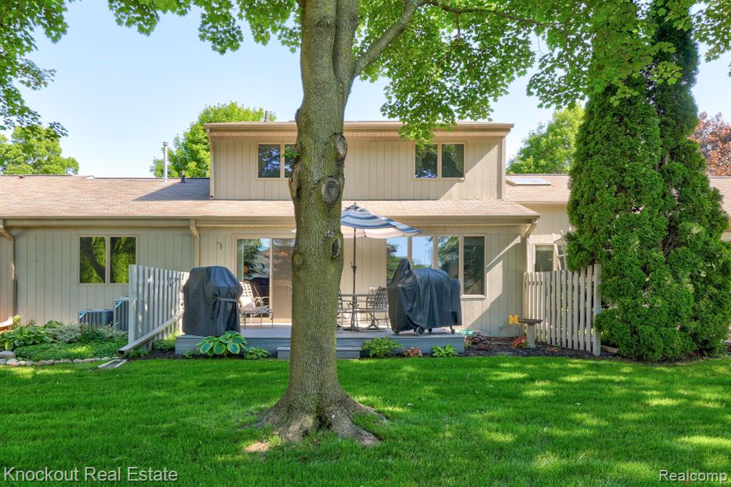 57 PINE GROVE Drive, Frankenmuth, MI 48734 — Photo 42