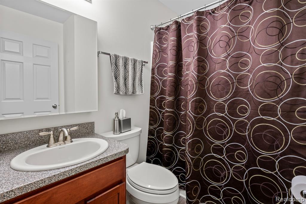6335 Waldon Center Drive, Unit #16, Clarkston, MI — Photo 28