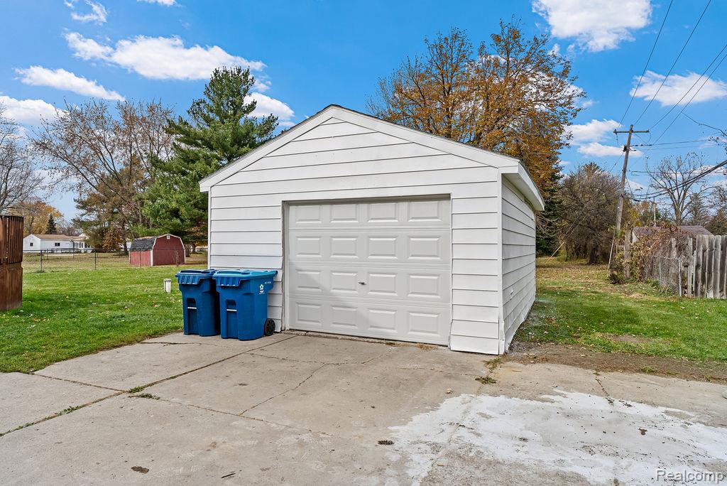 5482 Grand Blanc Road, Swartz Creek, MI 48473 — Photo 34