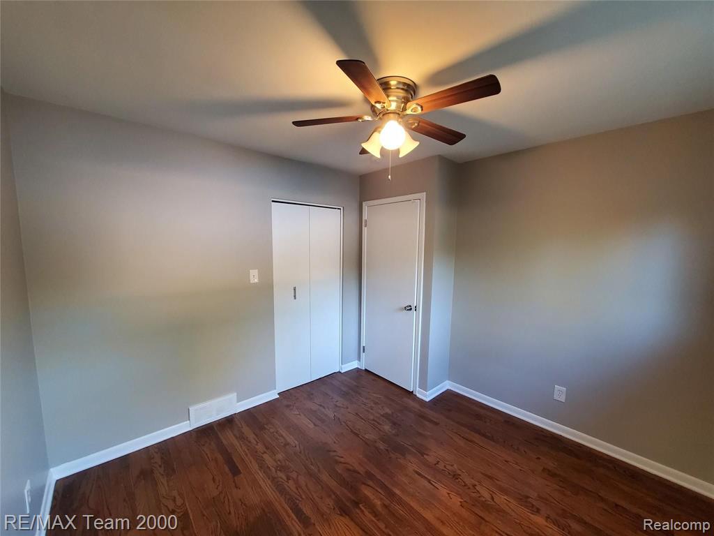 5605 MERRICK Street, Dearborn Heights, MI 48125 — Photo 7