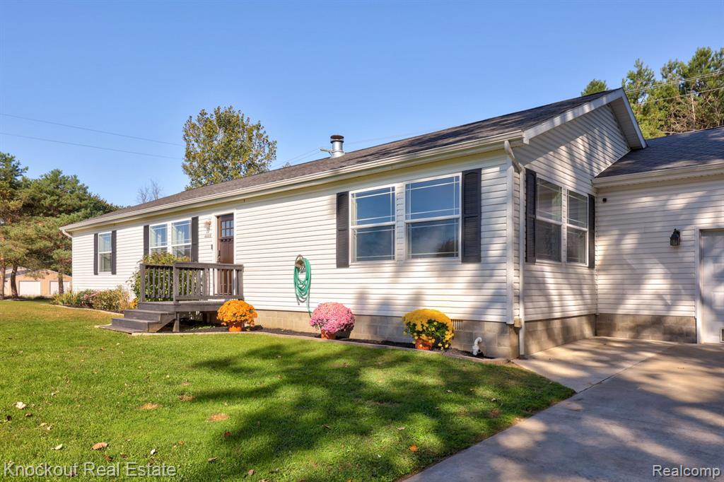 6977 Rathbun Road, Birch Run, MI 48415 — Photo 5