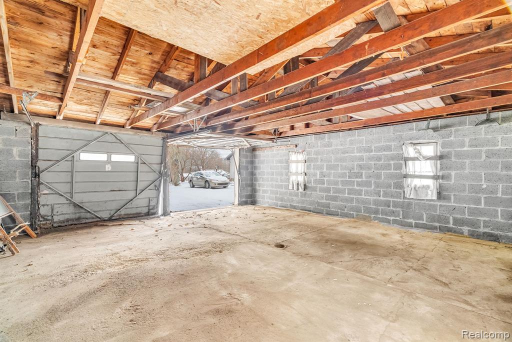 4734 Kempf Street, Waterford, MI 48329 — Photo 23
