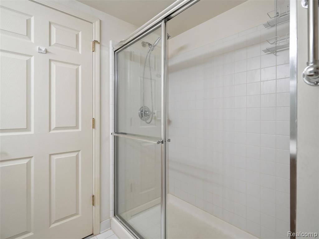 6394 Heron Park Way, Clarkston, MI — Photo 40