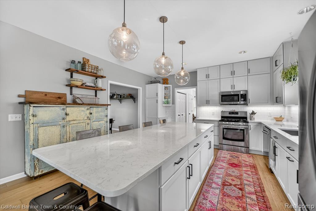 918 Gray Fox Court, Howell, MI 48843 — Photo 11