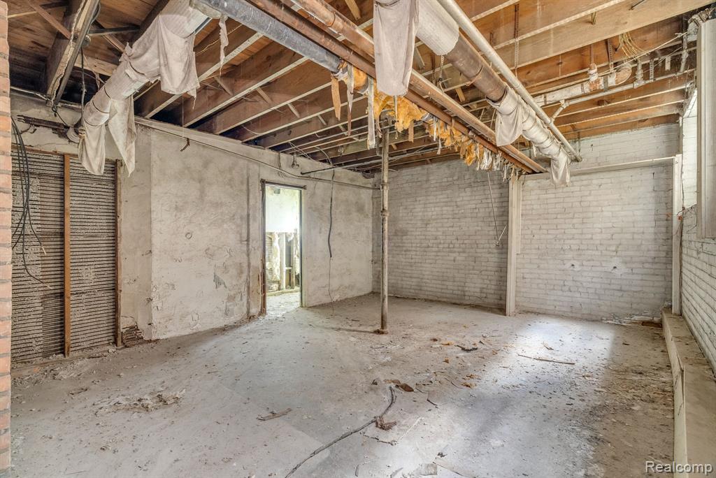 725 Whitmore Road, Detroit, MI 48203 — Photo 38
