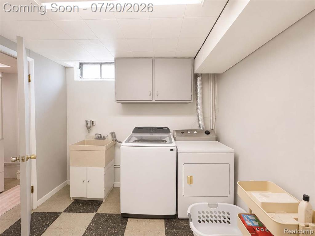 9100 Brentwood Street, Livonia, MI 48150 — Photo 21