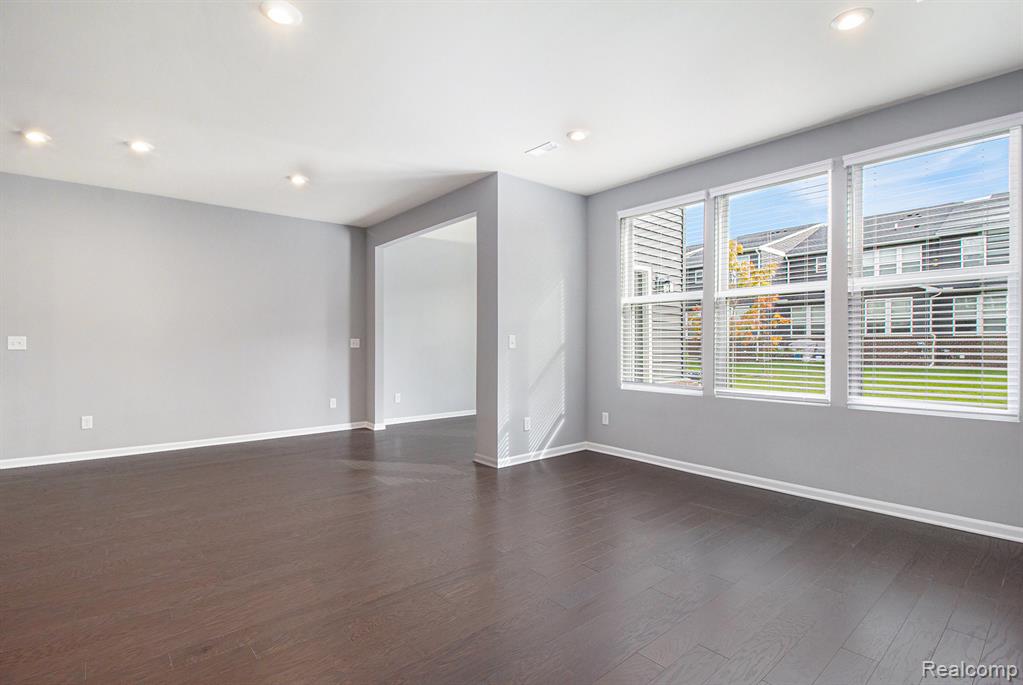 4759 Glenora Drive, Lake Orion, MI — Photo 11