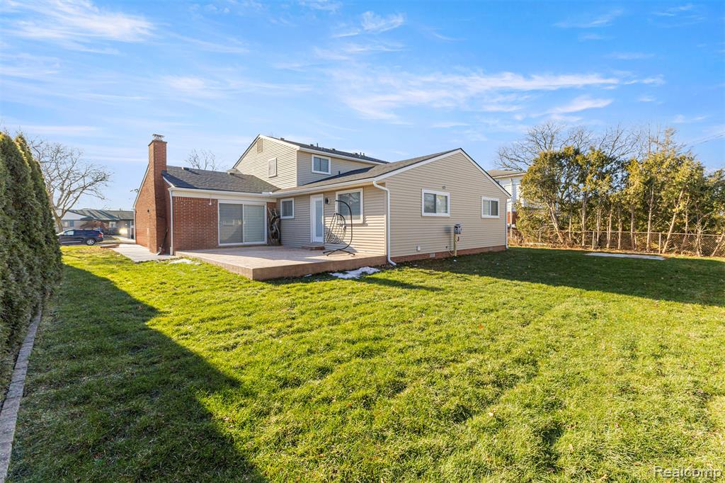 27020 Havelock Drive, Dearborn Heights, MI 48127 — Photo 60
