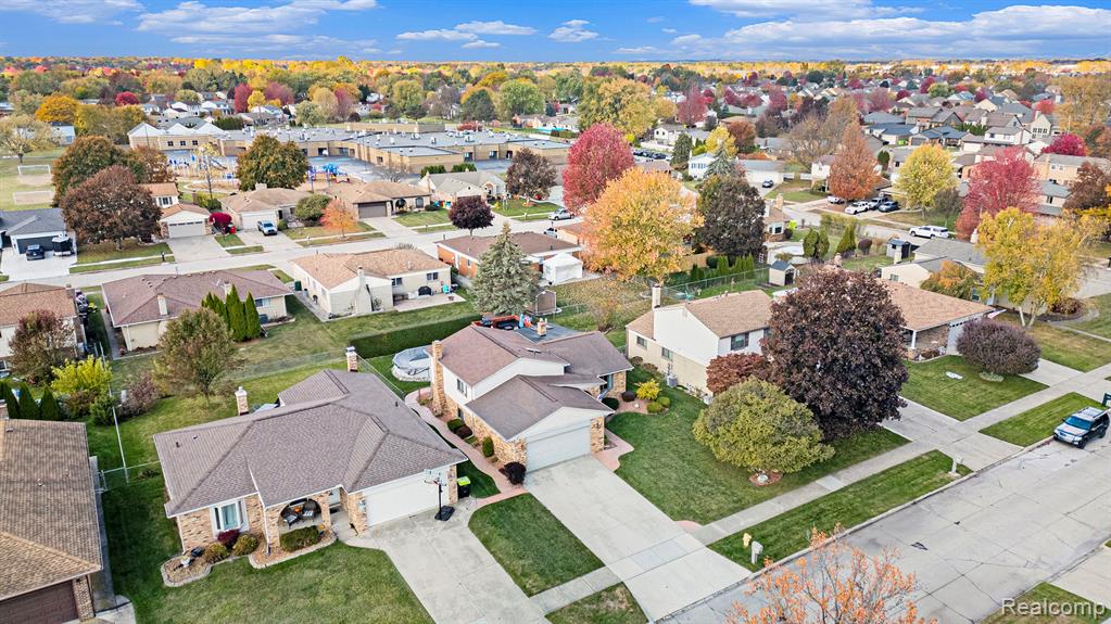 47751 Chrys Road, Macomb, MI 48044 — Photo 32
