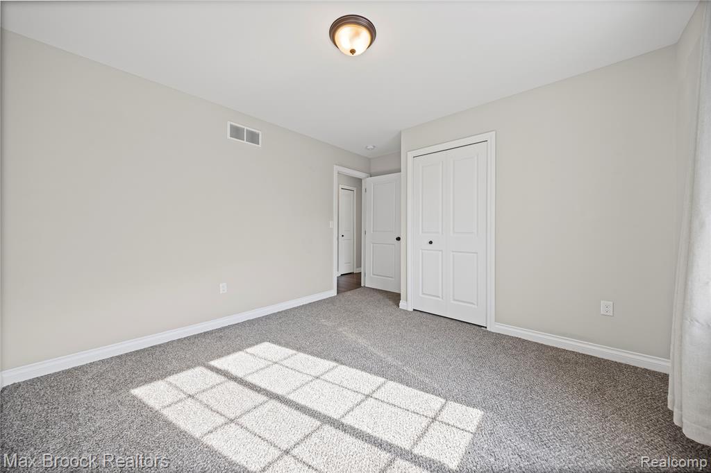 694 S Squirrel Road, Auburn Hills, MI 48326 — Photo 16