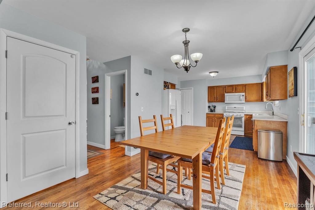 48932 CELESTE Street, Chesterfield, MI — Photo 13