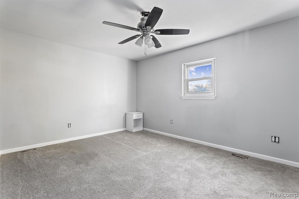 4383 CICOTTE Street, Detroit, MI 48210 — Photo 38