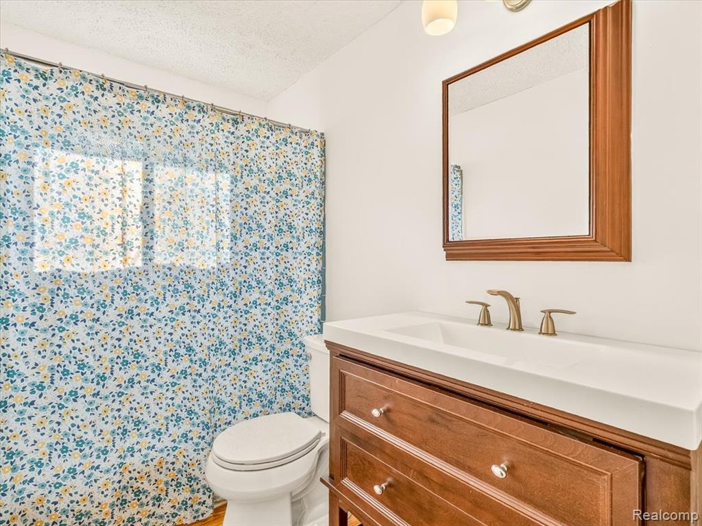 1082 Borgstrom Avenue, Ypsilanti, MI 48198 — Photo 15