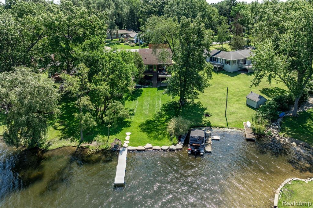 966 WOLVERINE Drive, Wolverine Lake, MI 48390 — Photo 7