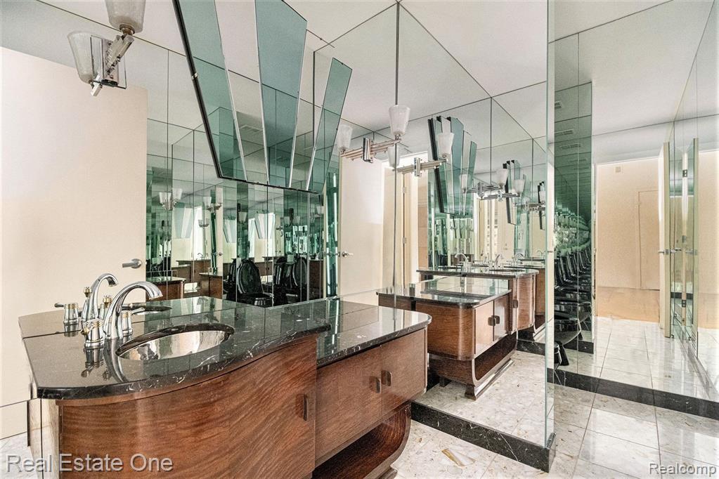 36824 ELK Cove, 27, Farmington Hills, MI 48331 — Photo 17