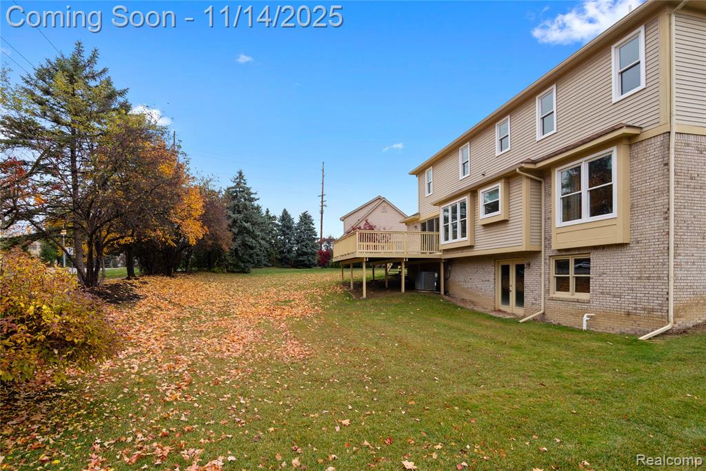 9106 Countrywood Drive, Plymouth, MI 48170 — Photo 34