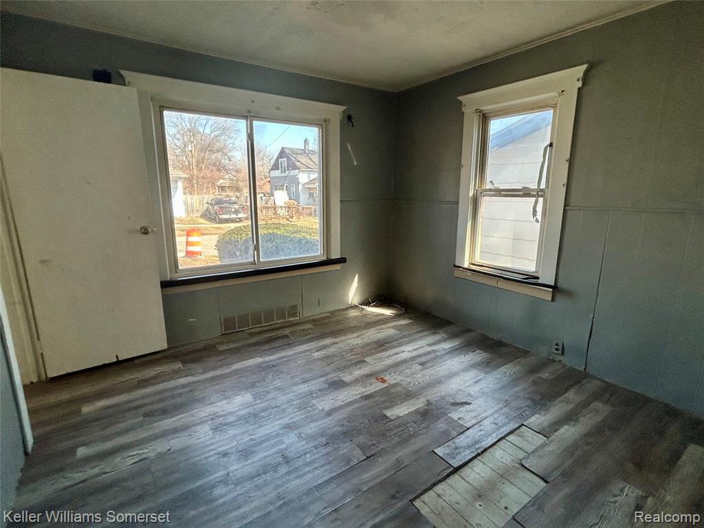 50 E ROCKWOOD Street, Ecorse, MI 48229 — Photo 7