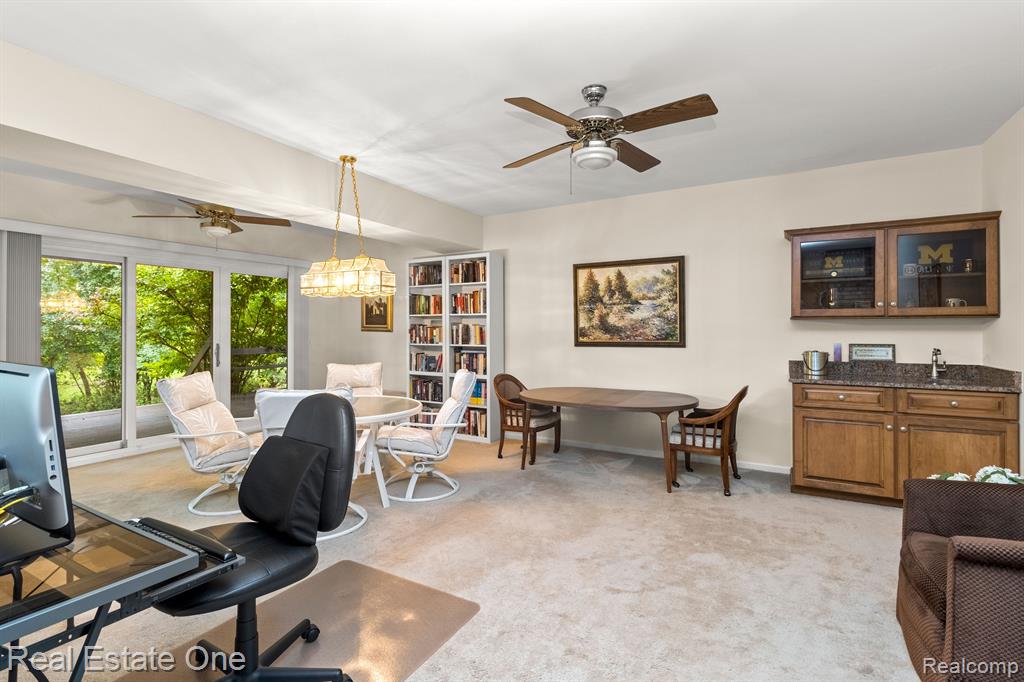 4342 MEADOW Lane, Orchard Lake Village, MI 48323 — Photo 34