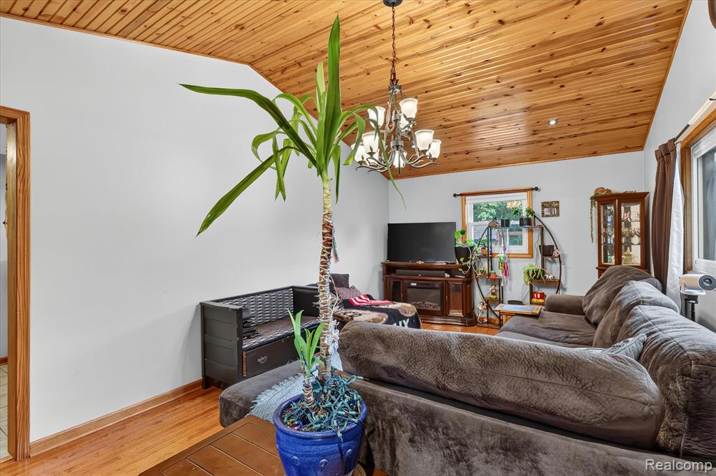 17 E White Lake Dr, Twin Lakes, MI 49457 Drive, Twin Lake, MI 49457 — Photo 11