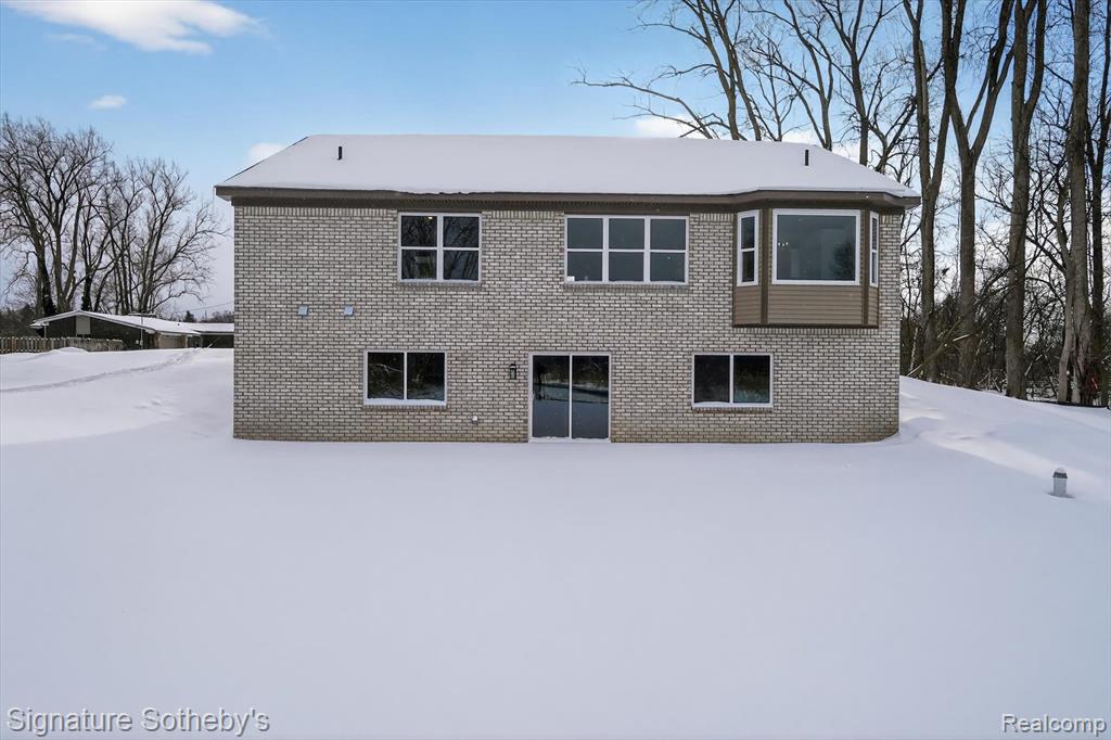 8515 Sandy Crest Drive, White Lake, MI, 00000