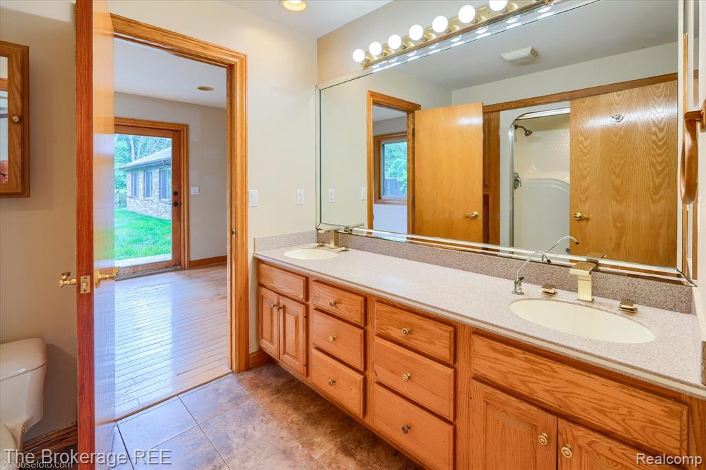 5750 Mabley Hill Road, Fenton, MI 48430 — Photo 30