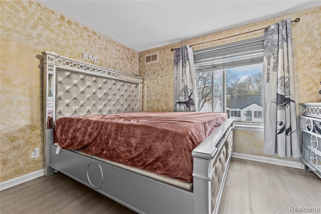 6795 Heyden Street, Dearborn Heights, MI 48127 — Photo 11